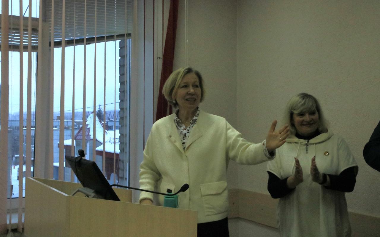 ФОТО к новости: Школа права: учатся школьники, учатся учителя