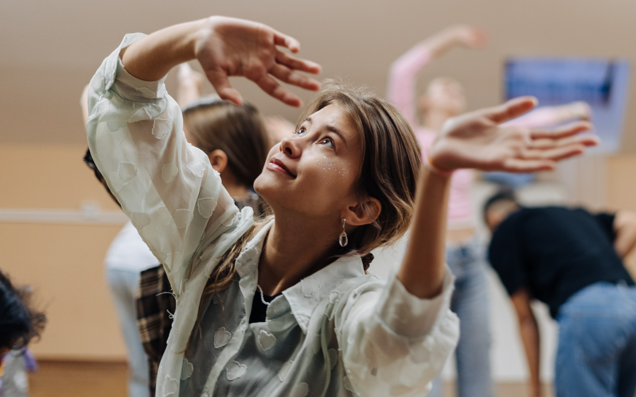 ФОТО к новости: Студентки НГПУ приняли участие в «Академии Лиги вожатых – 2025»