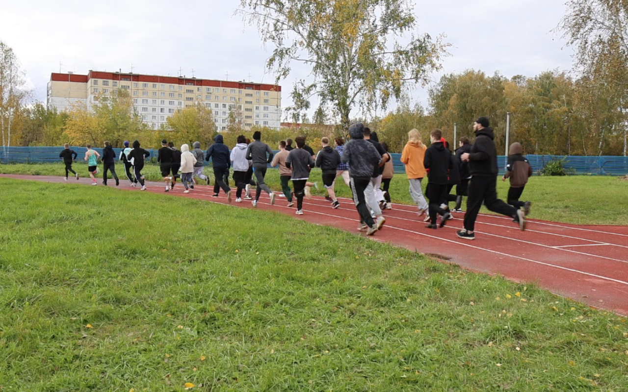 ФОТО к новости: НГПУ принял участие во Всероссийской акции «СТУДзаБЕГ»