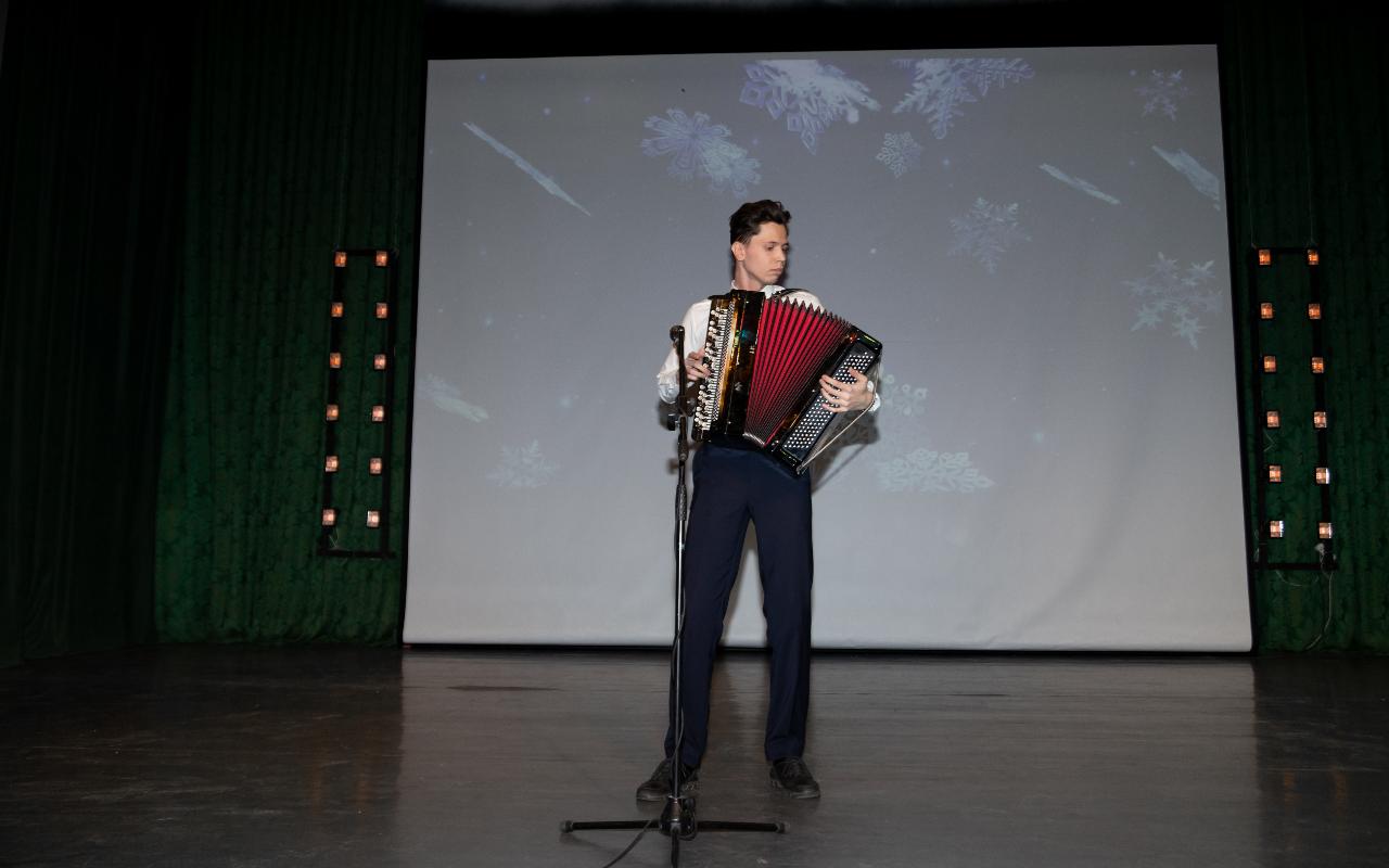 ФОТО к новости: Таланты студентов НГПУ отмечены стипендией Губернатора Новосибирской области