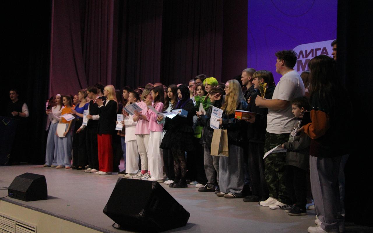 ФОТО к новости: В НГПУ прошёл фестиваль Молодёжной лиги КВН – 2025