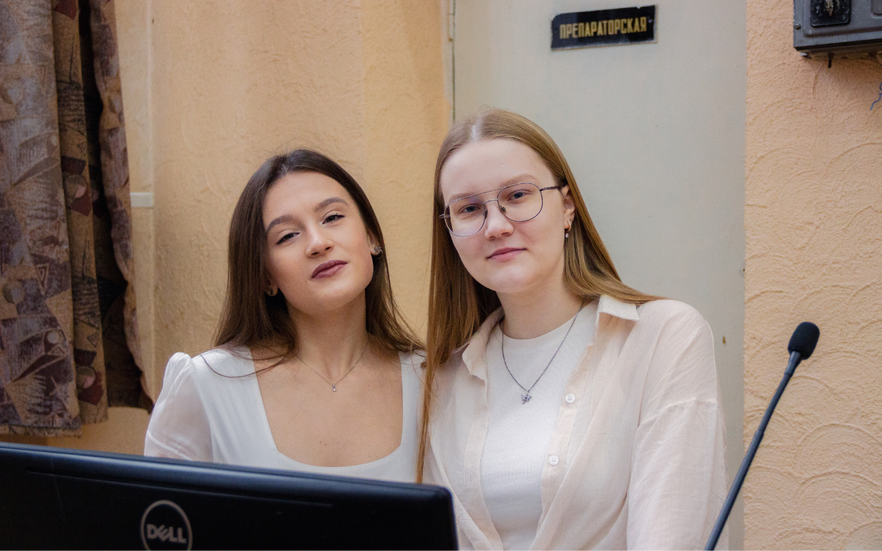 ФОТО к новости: «Математическое домино»: в НГПУ прошла интеллектуальная игра для школьников