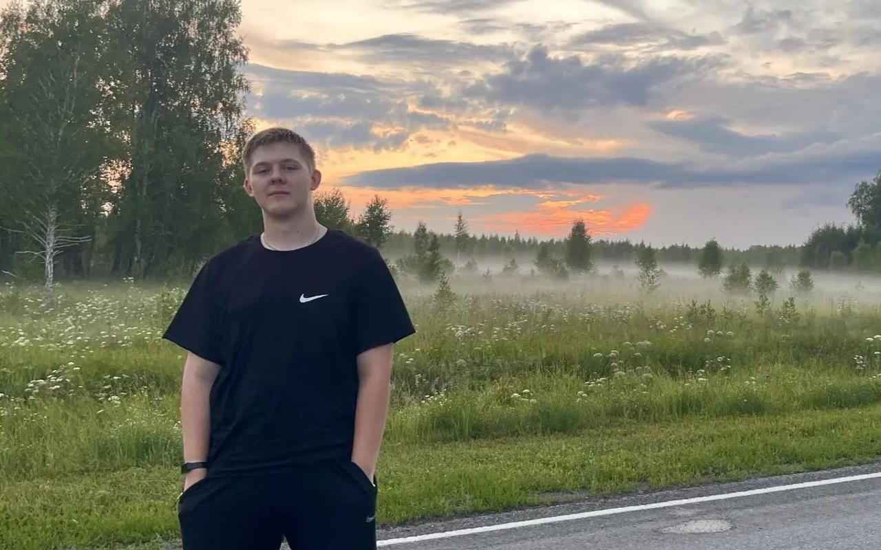 ФОТО к новости: Первокурсник НГПУ Николай Мигда: «Общий педагогический стаж нашей династии составляет более 130 лет!»
