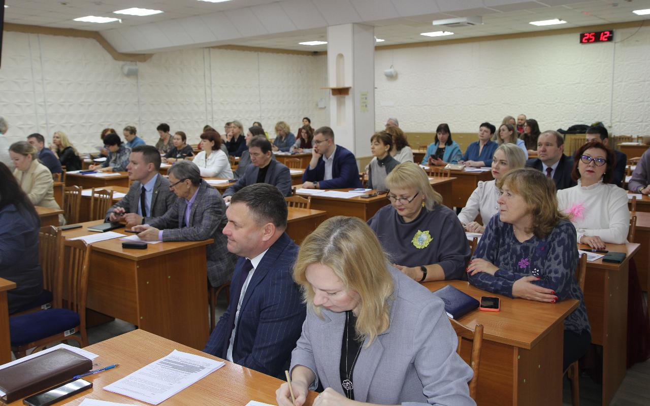 ФОТО к новости: Взаимодействие с системой образования Новосибирской области как основа реализации образовательной политики НГПУ - в центре внимания Учёного совета вуза