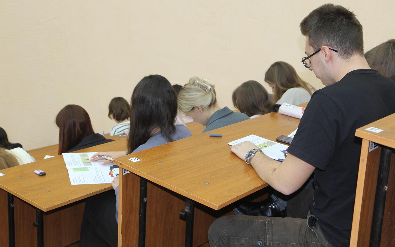 ФОТО к новости: О книгах и библиотеках: студенты НГПУ решили «Всероссийский исторический кроссворд»