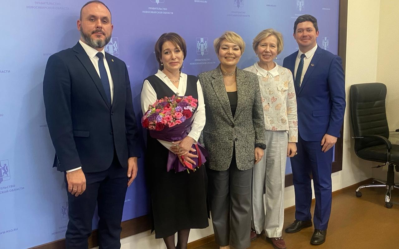 Педагоги-выпускники НГПУ удостоены Благодарственных писем Губернатора Новосибирской области