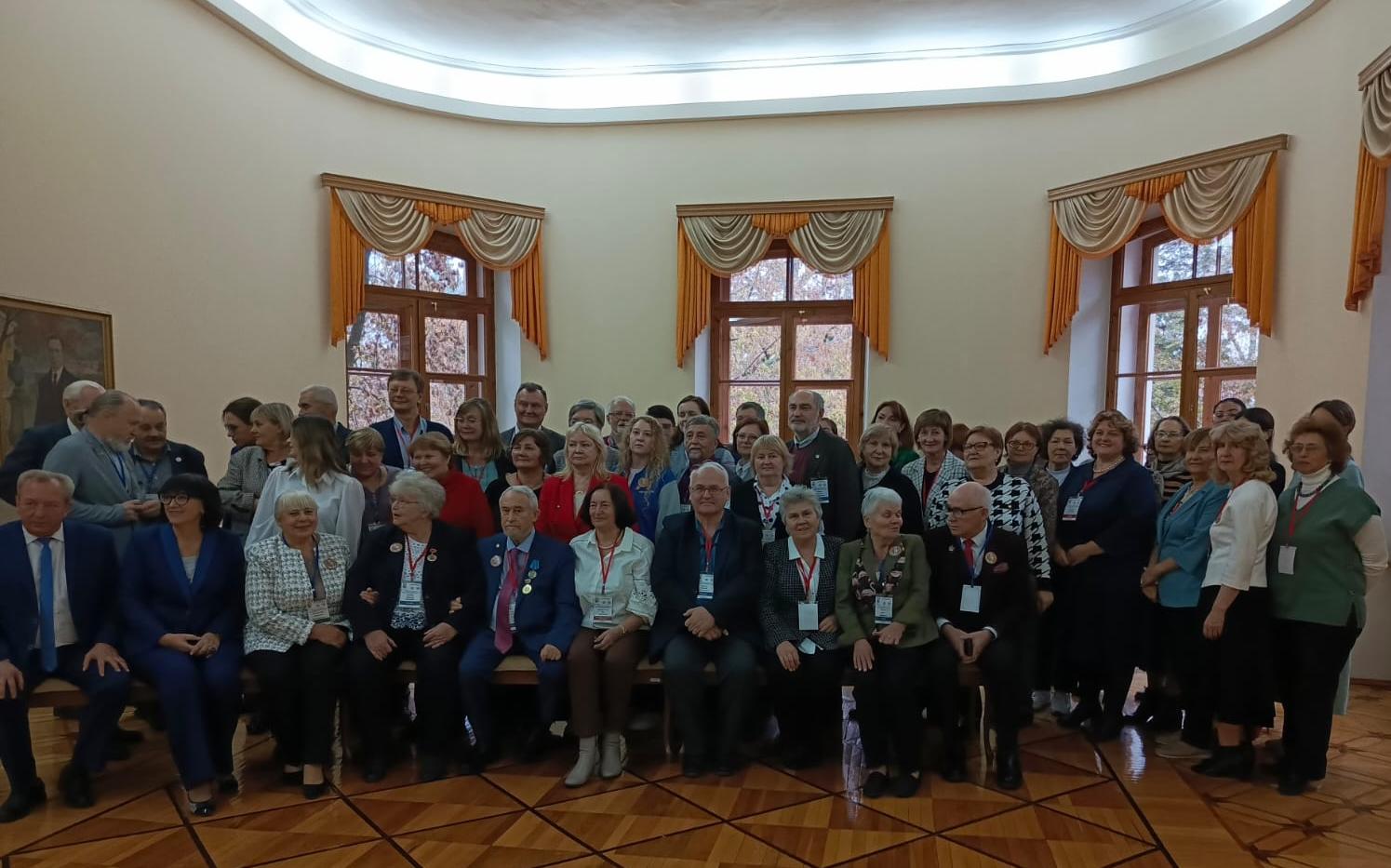 ФОТО к новости: Преподаватели НГПУ рассказали в Санкт-Петербурге о сибирском воспитании