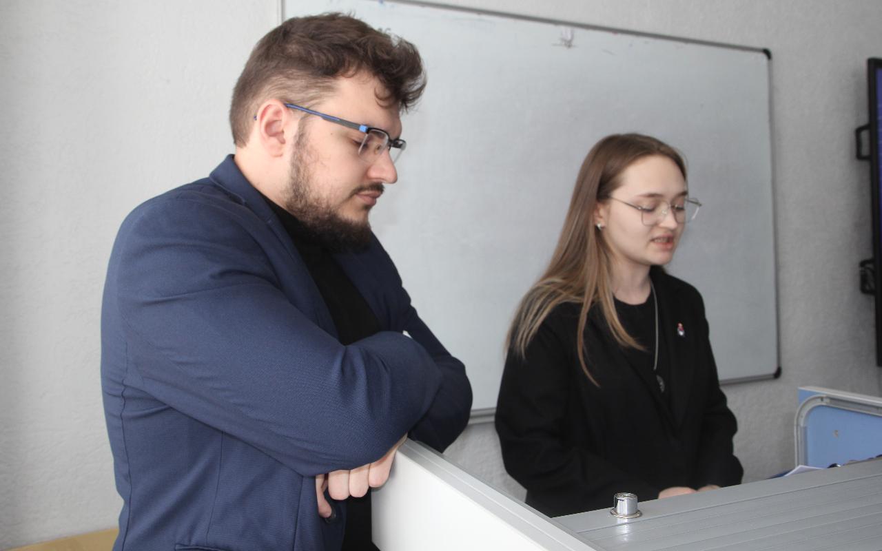 ФОТО к новости: Участник СВО рассказал студентам НГПУ о службе в Войсках беспилотных систем