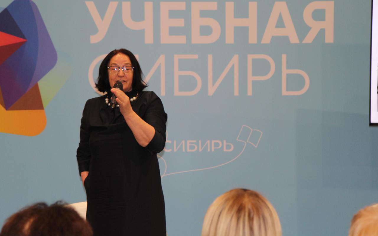 ФОТО к новости: Дневник Учсиба–2024: преподаватели НГПУ рассказали о своих педагогических научных разработках