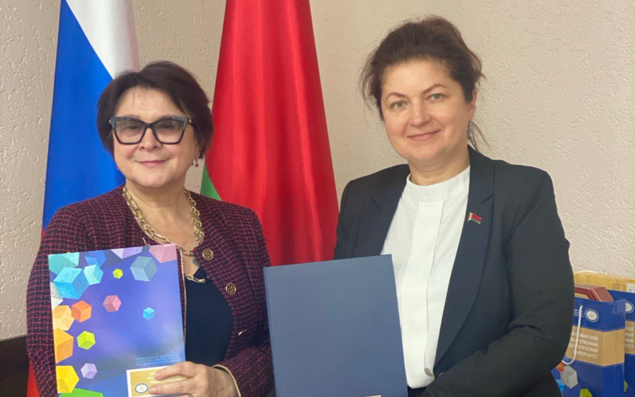 ФОТО к новости: Дневник ПедСибири: НГПУ и Гродненский государственный университет имени Янки Купалы заключили соглашение о сотрудничестве