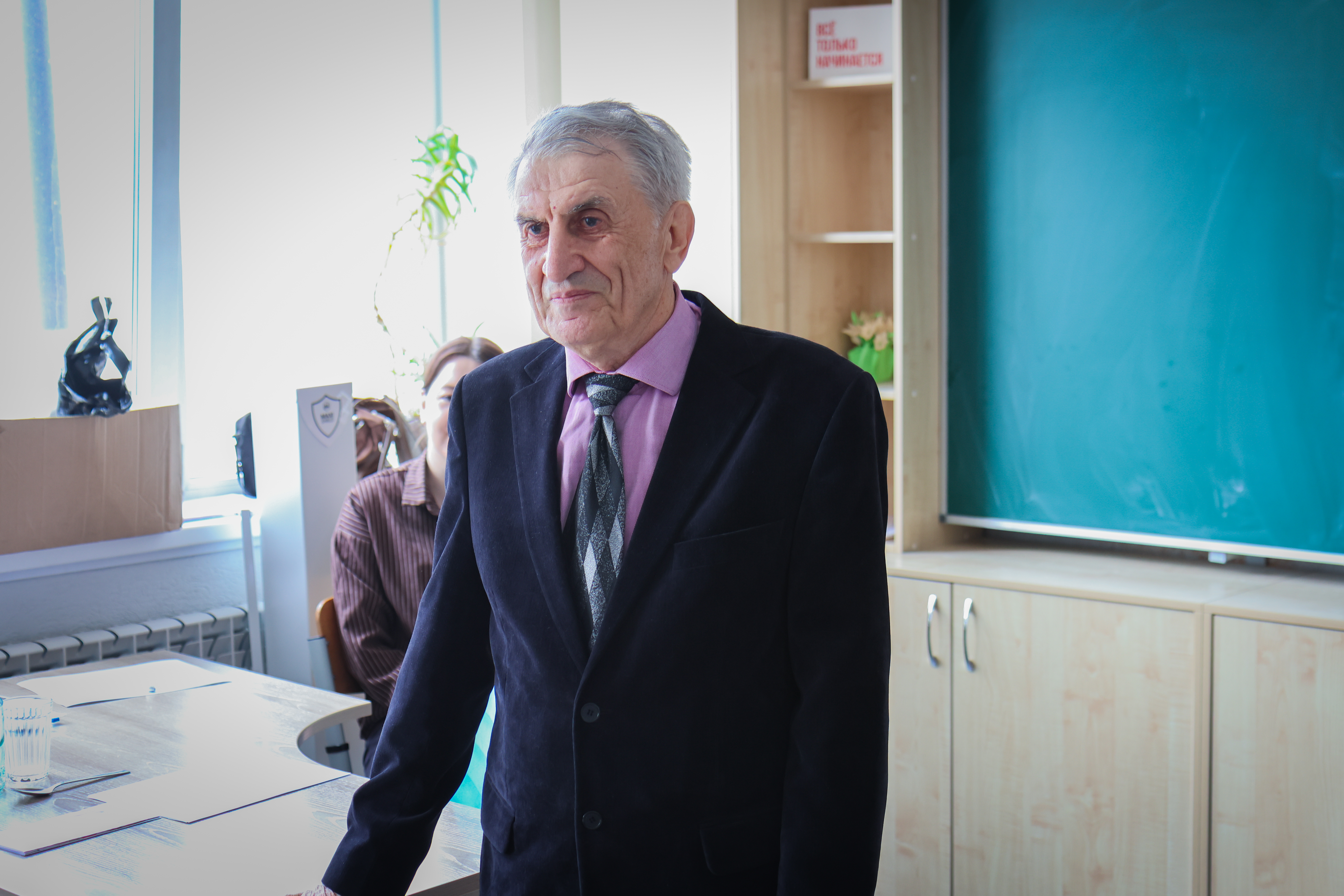 ФОТО к новости: В Институте детства НГПУ прошёл городской конкурс исследовательских проектов младших школьников «Моё первое открытие»