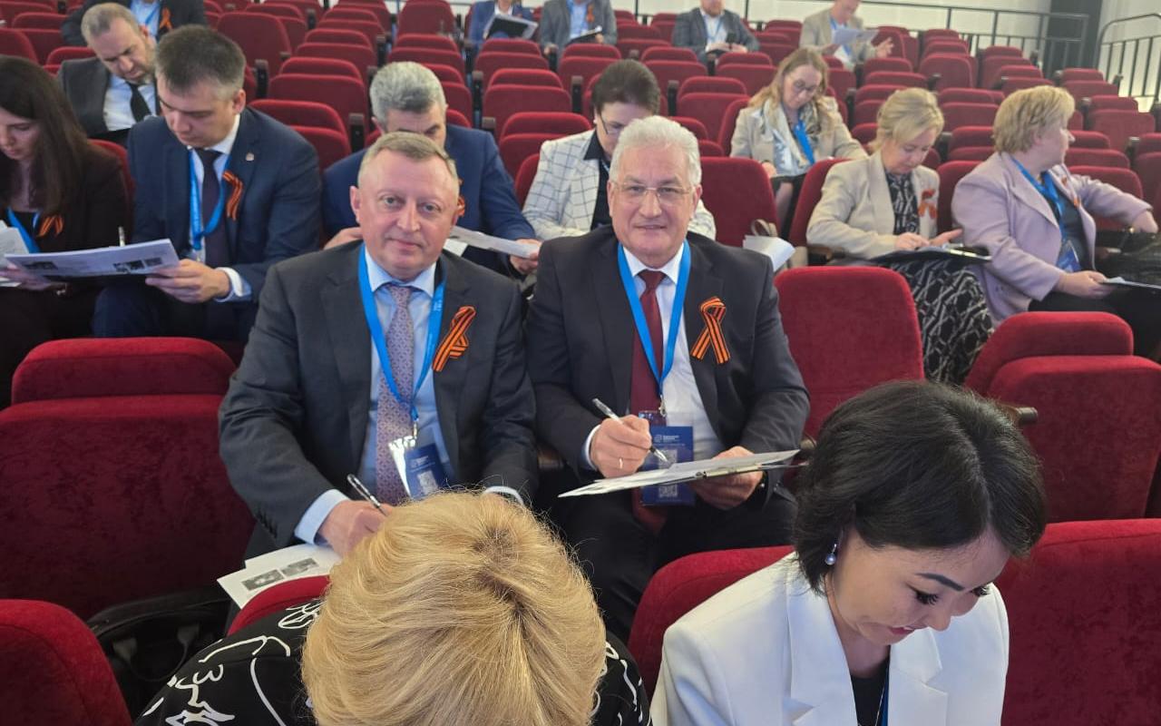 ФОТО к новости: О фронте, тыле и культуре: студенты НГПУ написали Диктант Победы