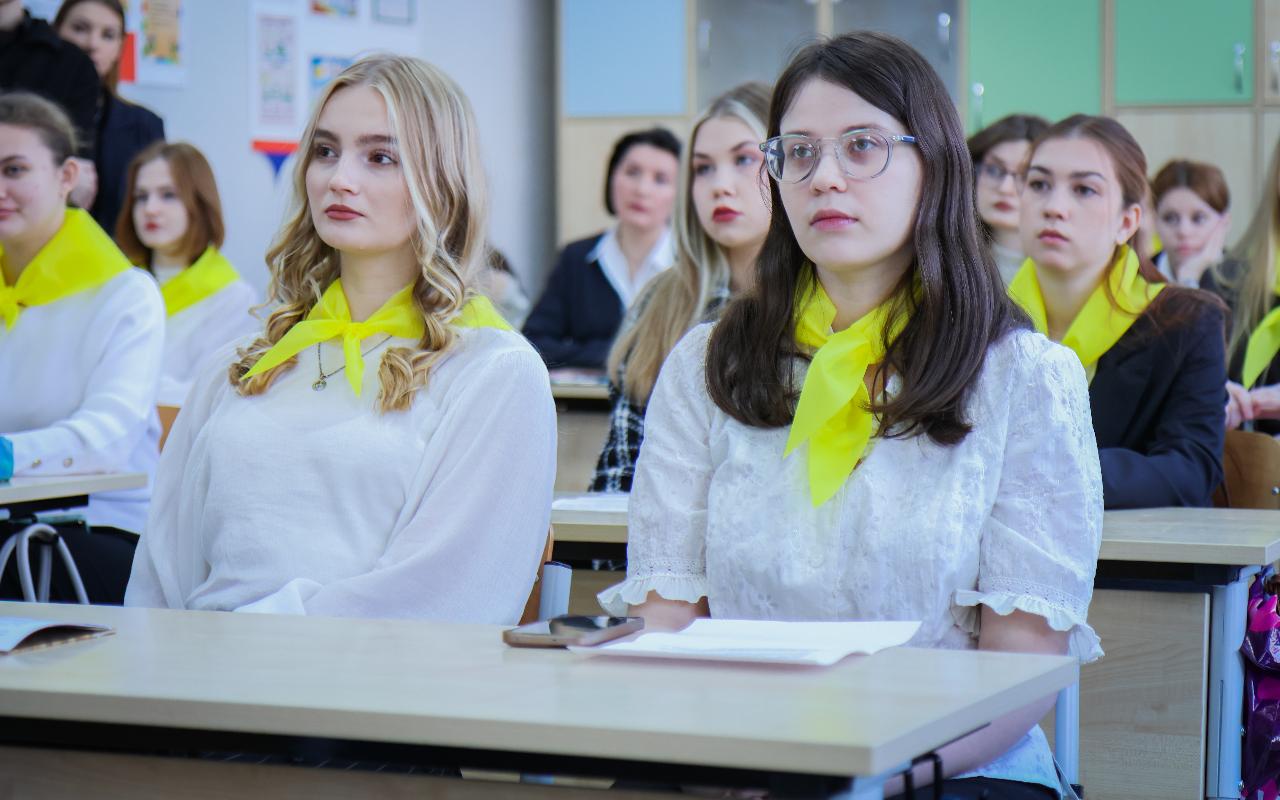 ФОТО к новости: Наставничество, которое приносит результаты: работы учёных НГПУ отмечены на всероссийском конкурсе