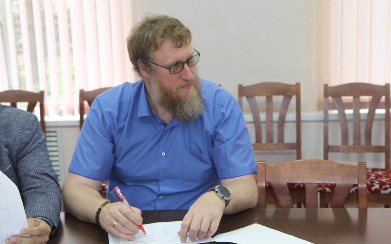 ФОТО к новости: Обновление инфраструктуры НГПУ: оборудование поступает своевременно