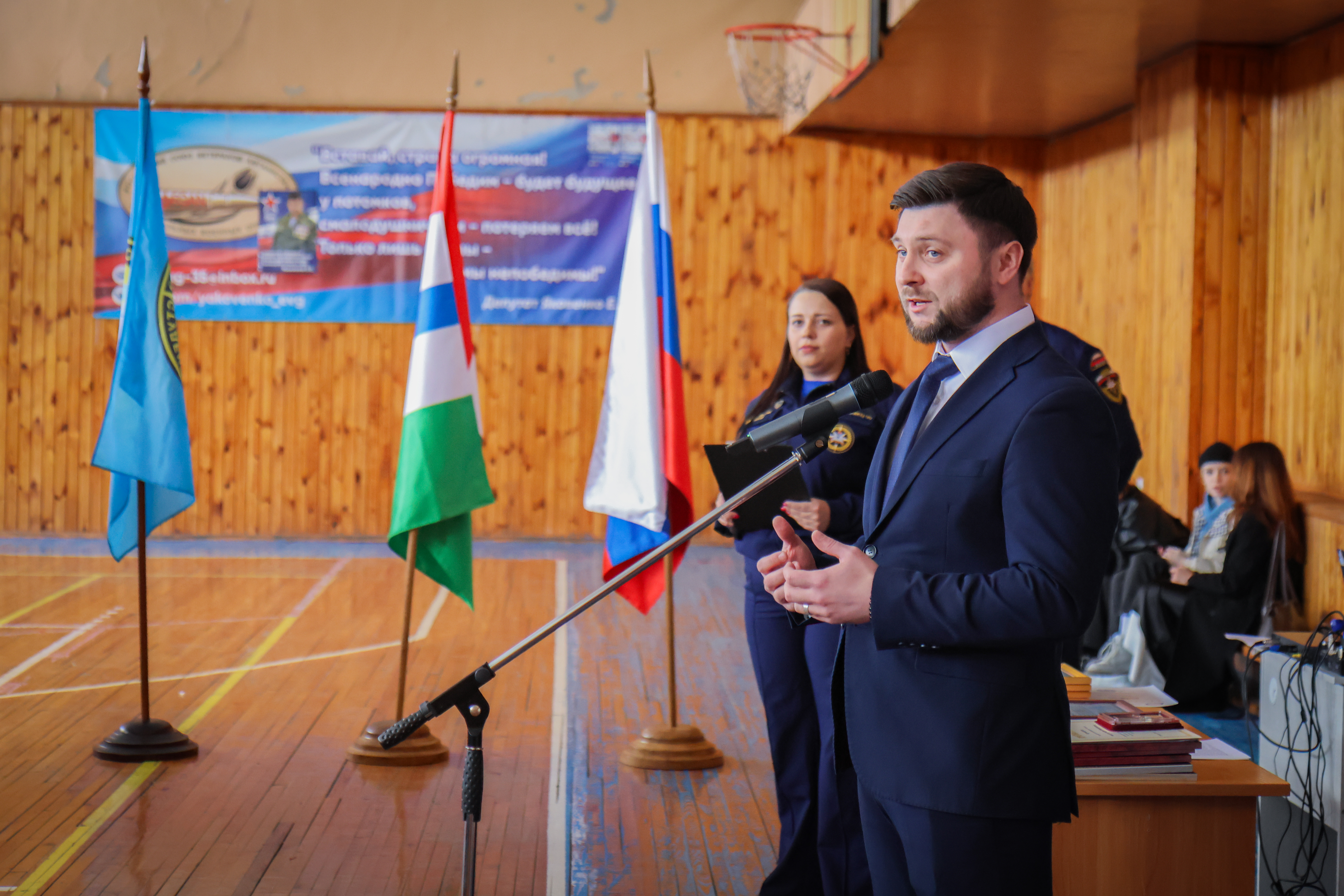 ФОТО к новости: В НГПУ отметили 25-летие Всероссийского студенческого корпуса спасателей