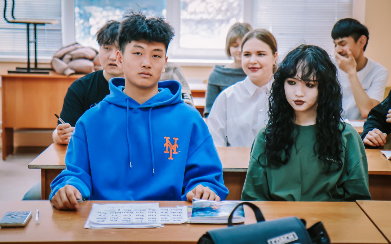 ФОТО к новости: Российско-китайский обмен: студенты НГПУ и Шаньдунского спортивного университета осваивают языки и боевые искусства