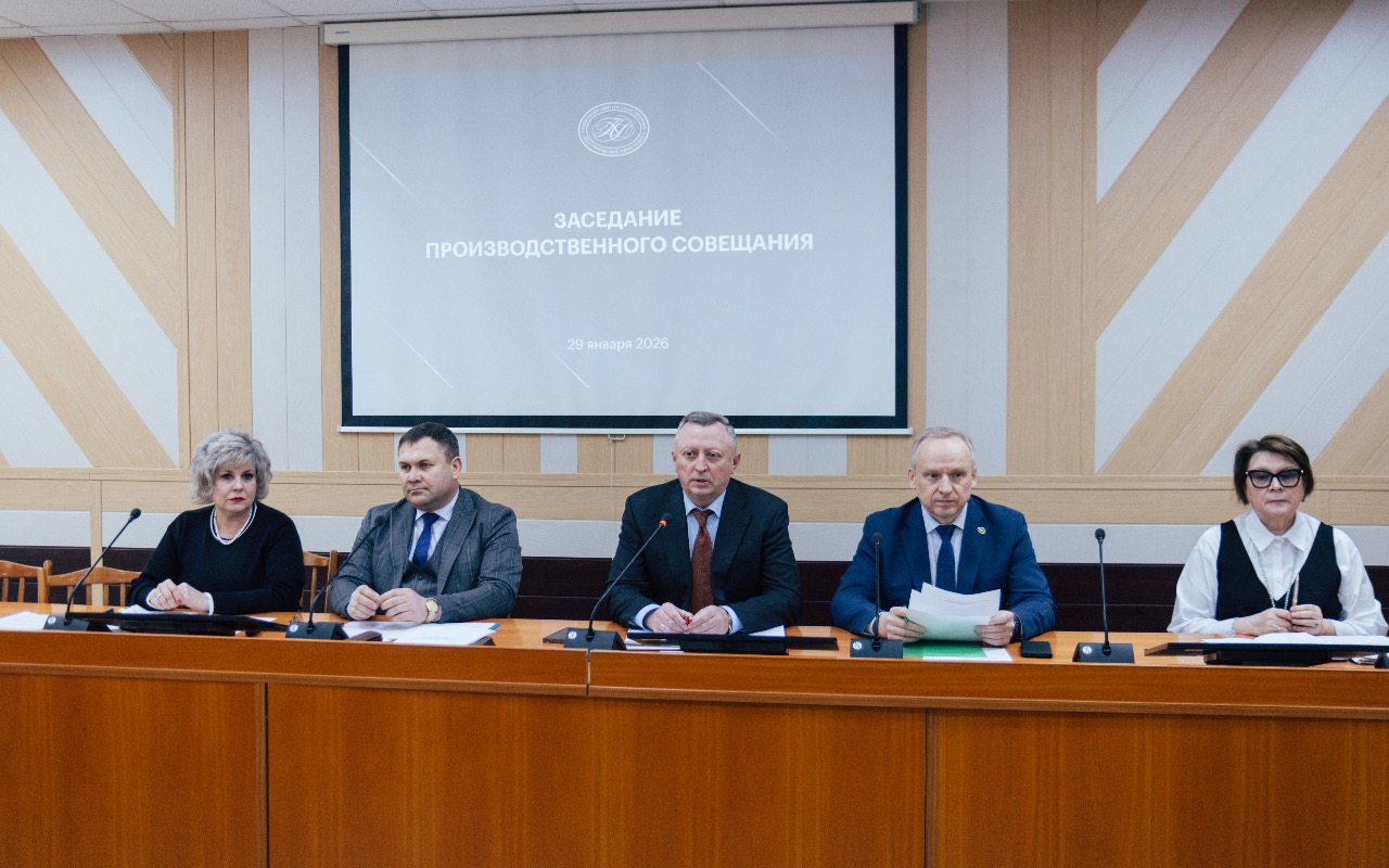 ФОТО к новости: Кафедра – живой организм университета: в НГПУ прошло первое производственное совещание