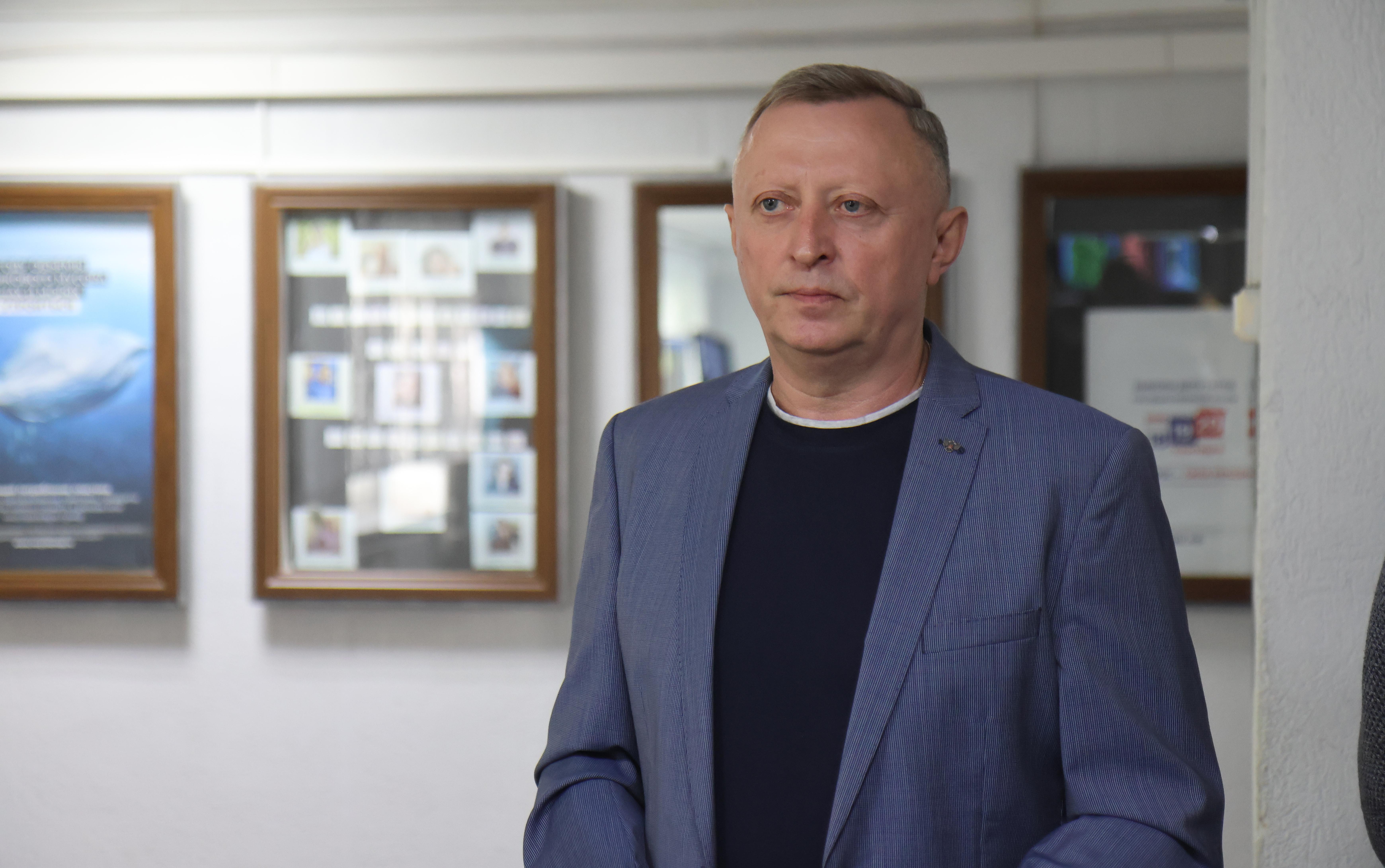 ФОТО к новости: Ректор Сергей Александрович Нелюбов: половина первокурсников НГПУ заселились в общежития вуза