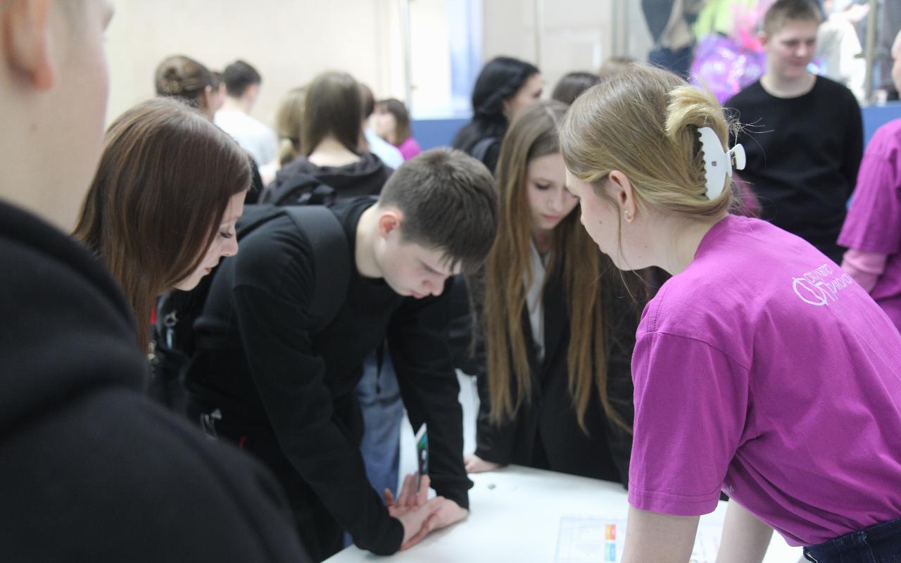 ФОТО к новости: Молодых и креативных выпускников НГПУ ждут в Каргатском районе и городе Обь