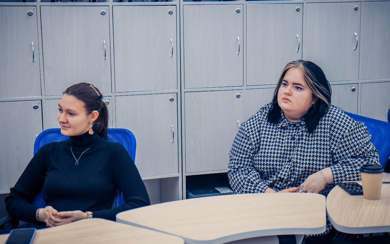 ФОТО к новости: Игра как инструмент образования: в НГПУ обсудили геймификацию 