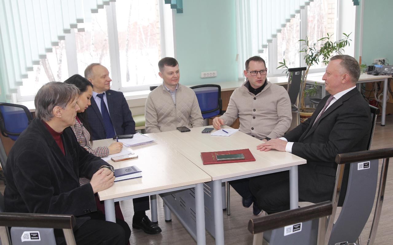 ФОТО к новости: И.о. ректора НГПУ Сергей Александрович Нелюбов: «НГПУ – флагман педагогического образования региона»