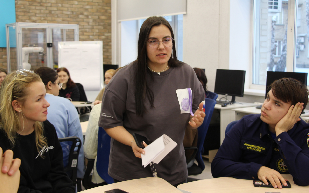 ФОТО к новости: Дневник ПедСибири: в НГПУ обсудили будущее молодёжной политики: форсайт-сессия собрала активных студентов, лидеров объединений и администрацию университета