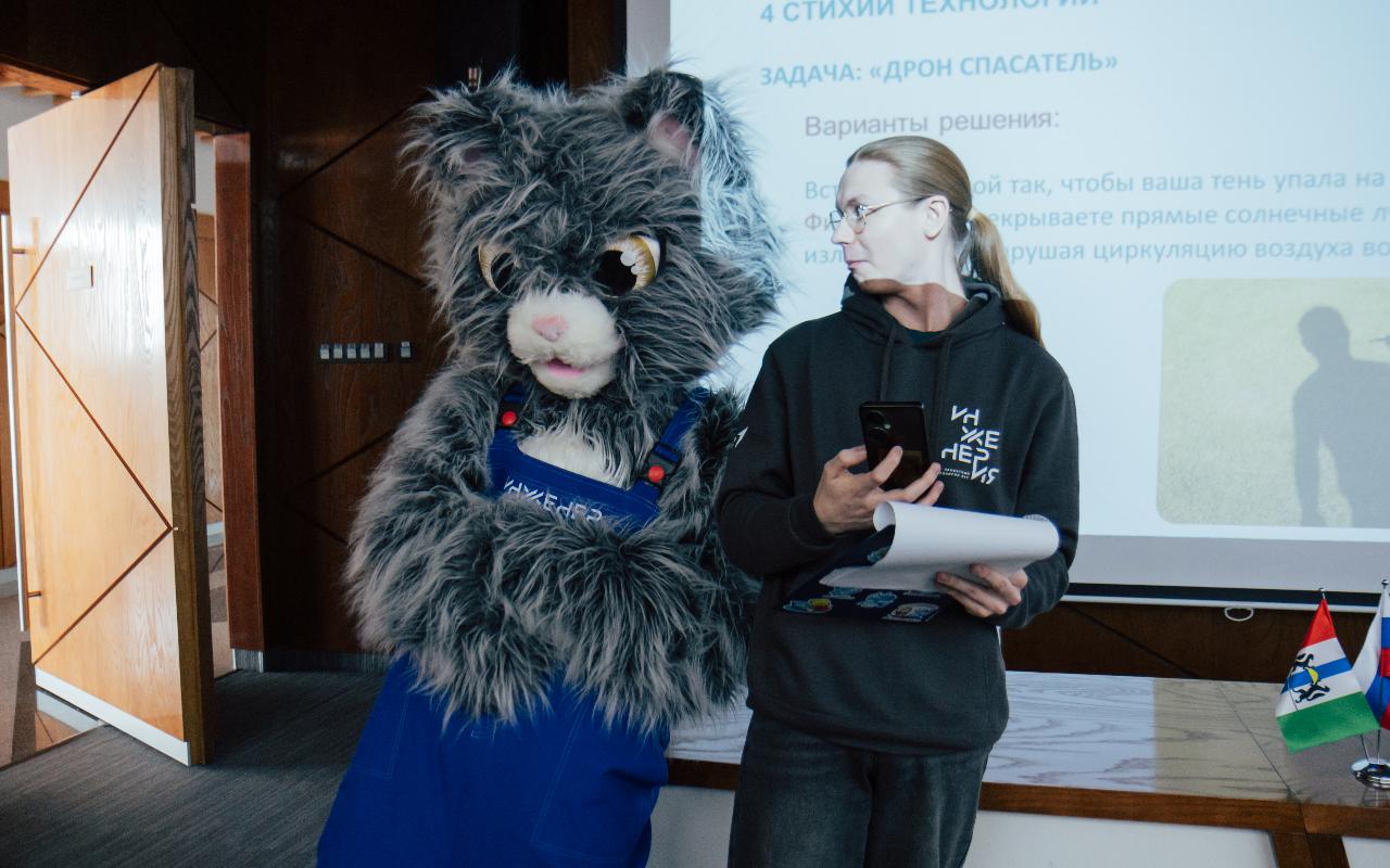 ФОТО к новости: Команда НГПУ провела профориентационное мероприятие для школьников наукограда Кольцово в рамках Дня российской науки