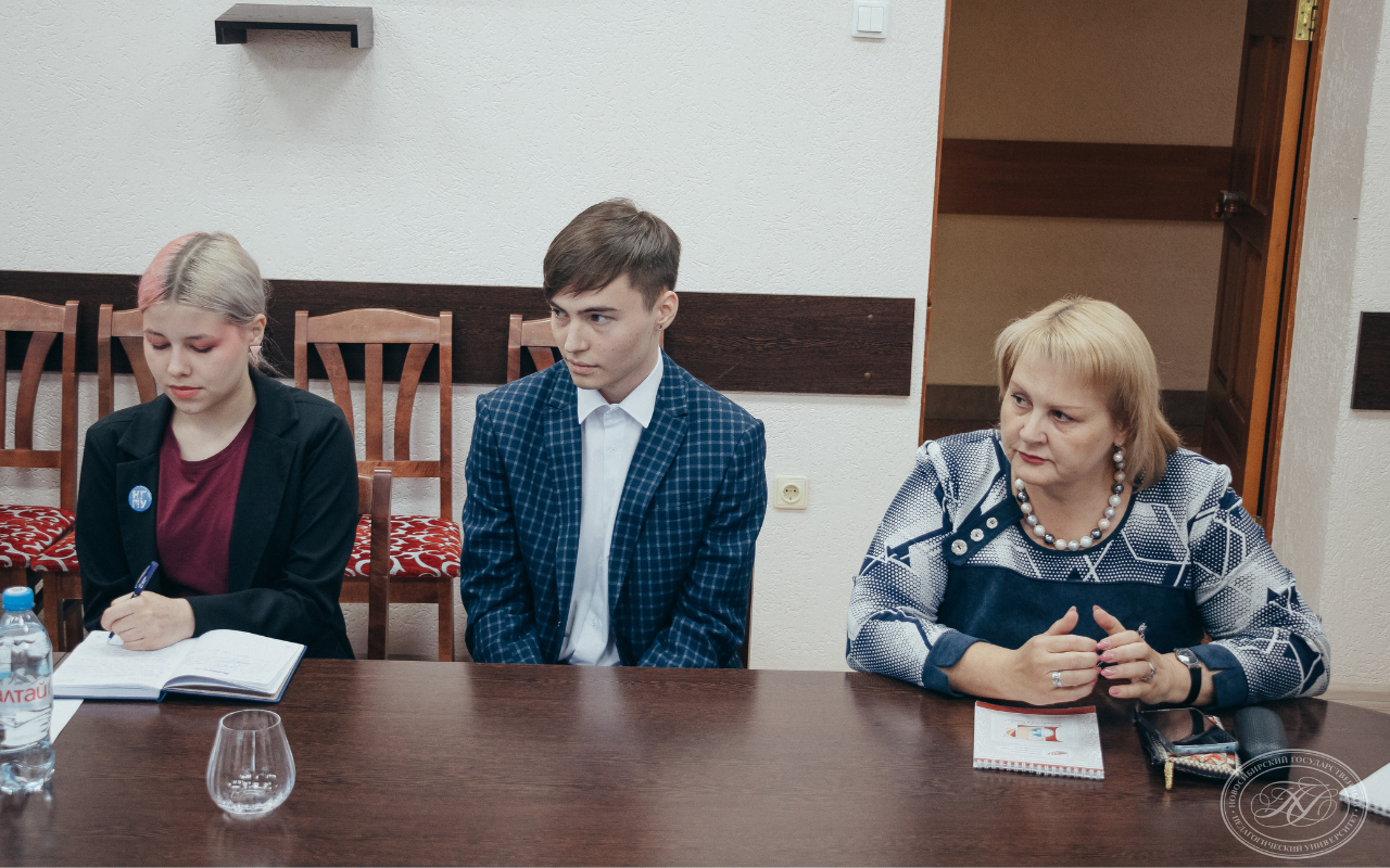 ФОТО к новости: Мосты международного сотрудничества 
