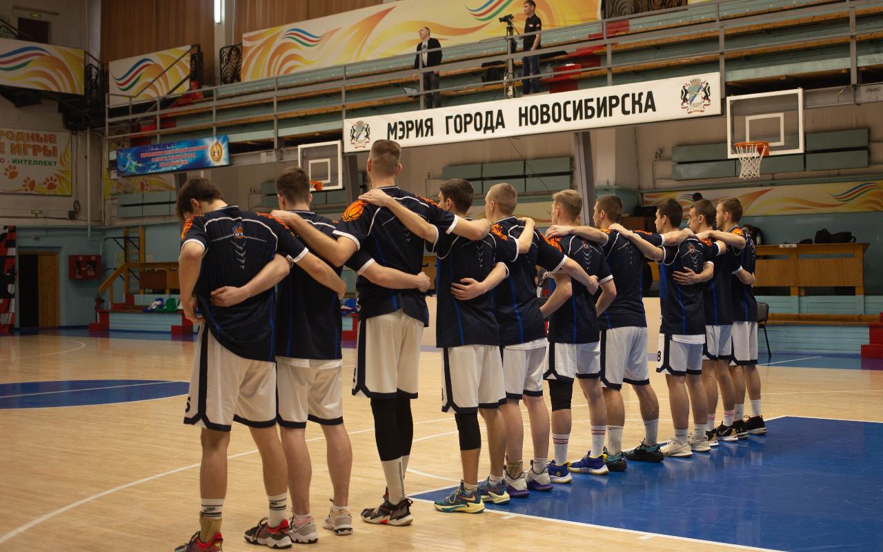 ФОТО к новости: Баскетболисты НГПУ – серебряные медалисты «Сибири» 