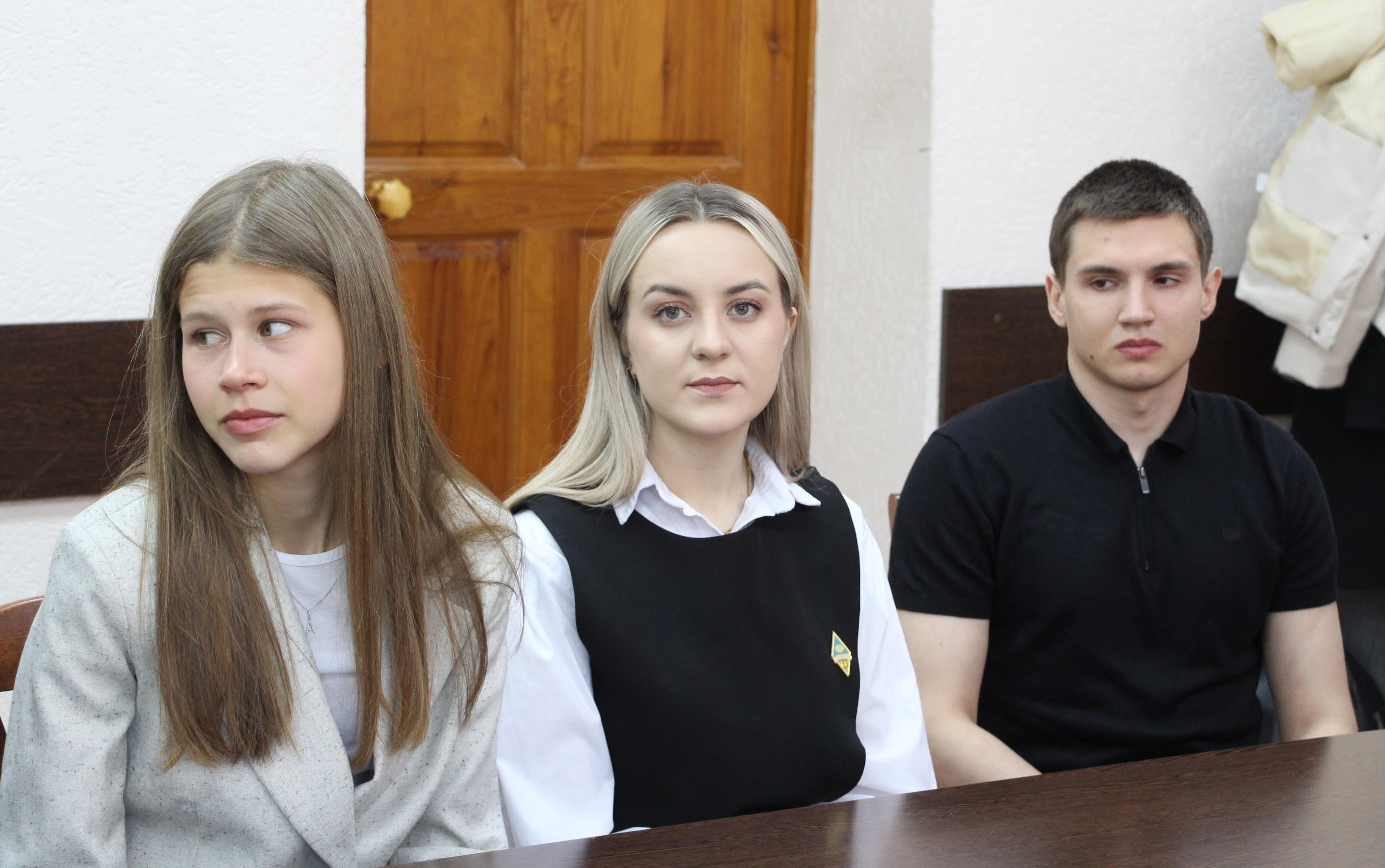 ФОТО к новости: «Сейчас или никогда больше в жизни!»: спортсмены НГПУ рассказали, как бились за «серебро» на эстафете имени Покрышкина