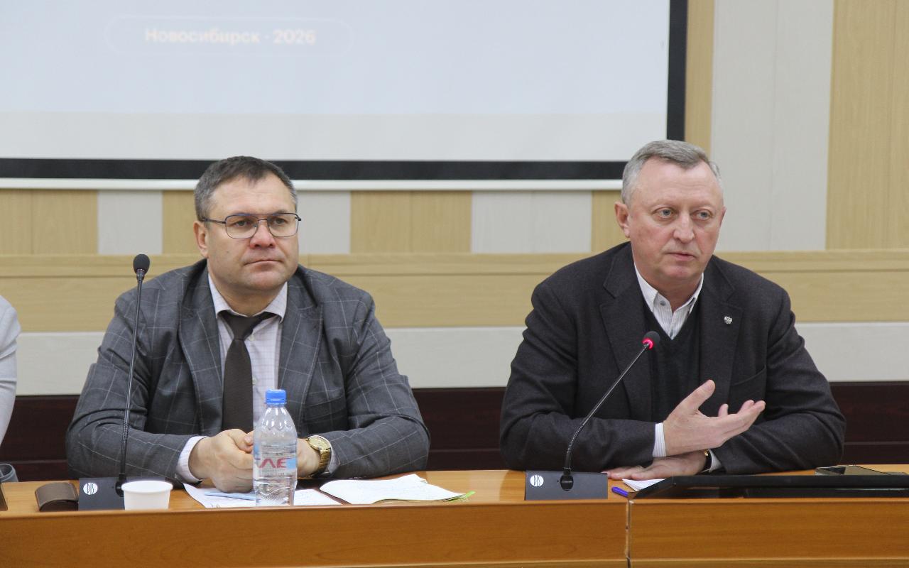 ФОТО к новости: Вопросы планирования - в центре внимания на производственном совещании в НГПУ