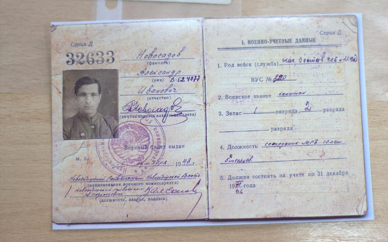 ФОТО к новости: В НГПУ открылась выставка «Маршалы Победы»