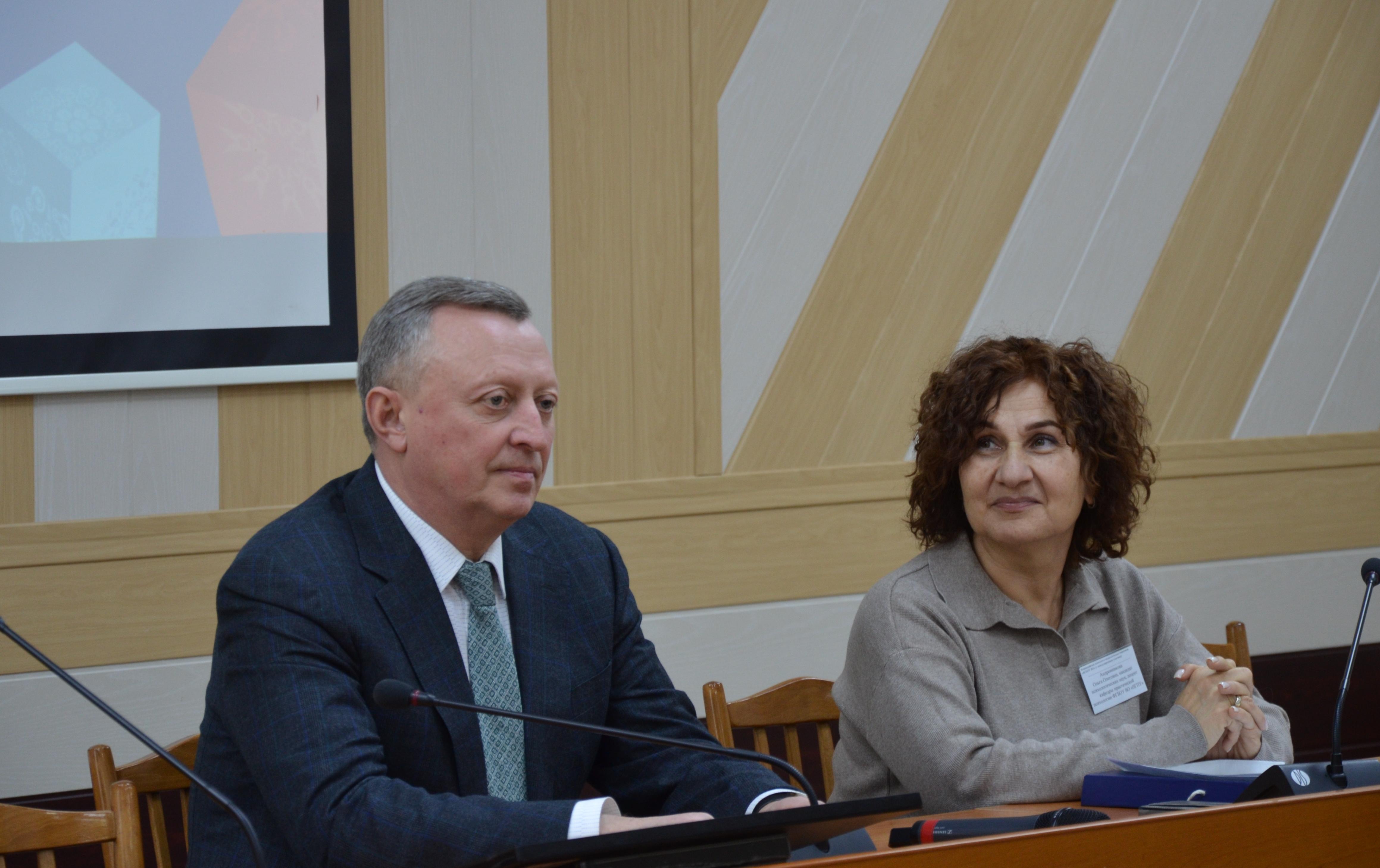 ФОТО к новости: Педагогически одаренная молодежь встретилась на олимпиаде в НГПУ 