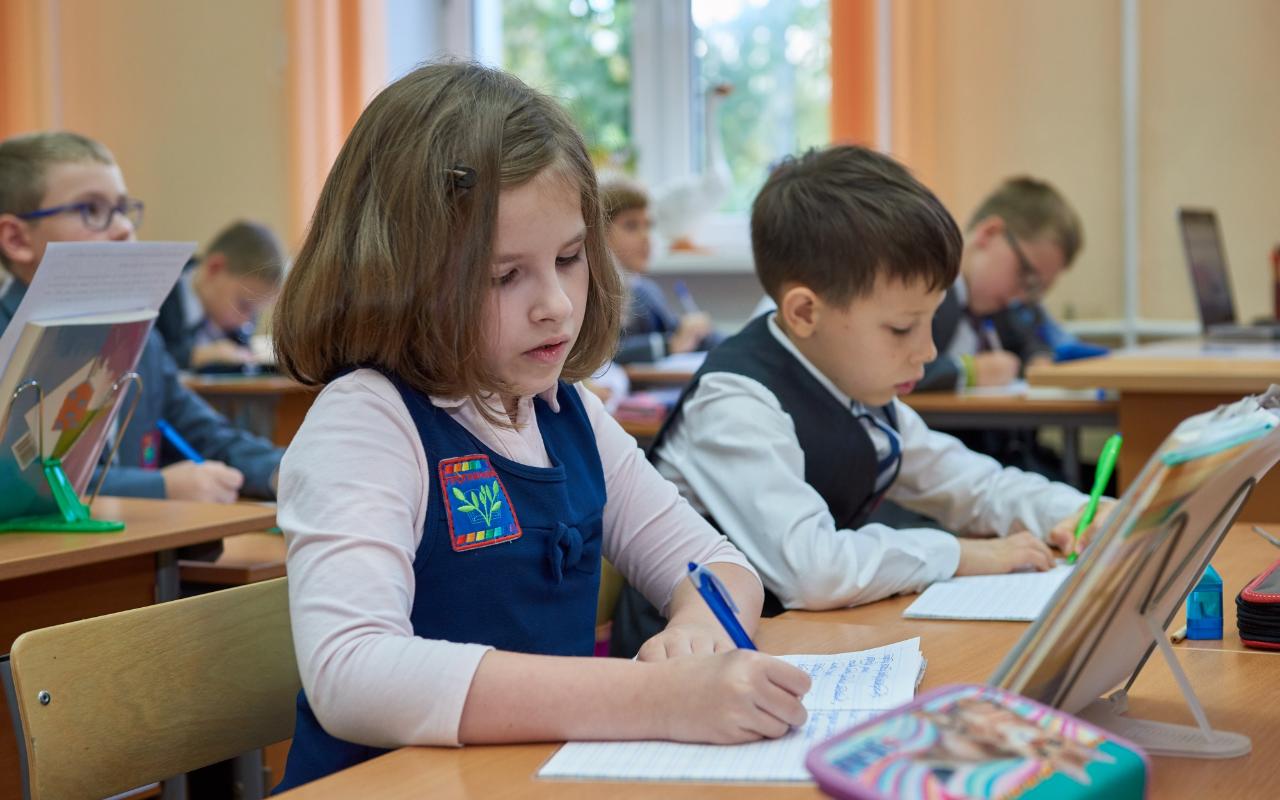 ФОТО к новости: Сергей Кравцов: «Решения, касающиеся сферы образования, должны обсуждаться с родительским и учительским сообществами»