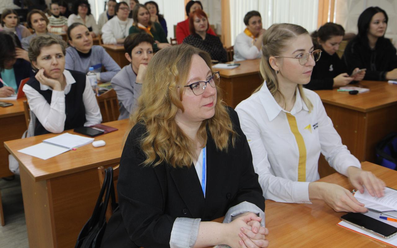 ФОТО к новости: Дневник ПедСибири: профессиональное взаимодействие как ключ к становлению национальной системы образования