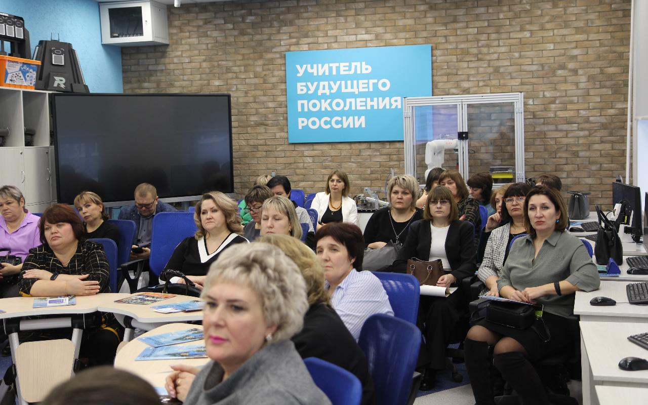 ФОТО к новости: Купинский район заинтересован в привлечении на работу выпускников НГПУ