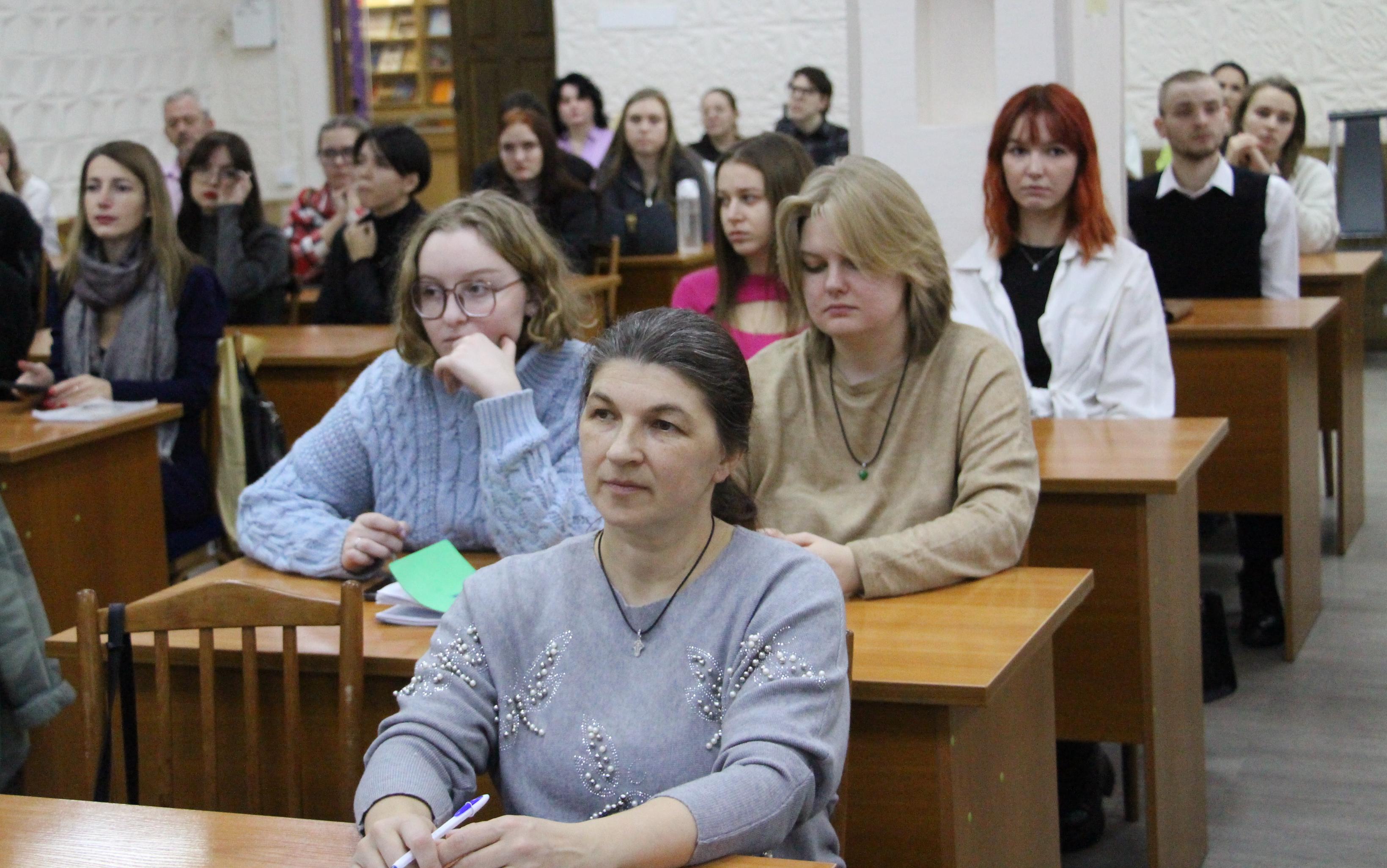 ФОТО к новости: Психолог в школе: профессиональная помощь родителям