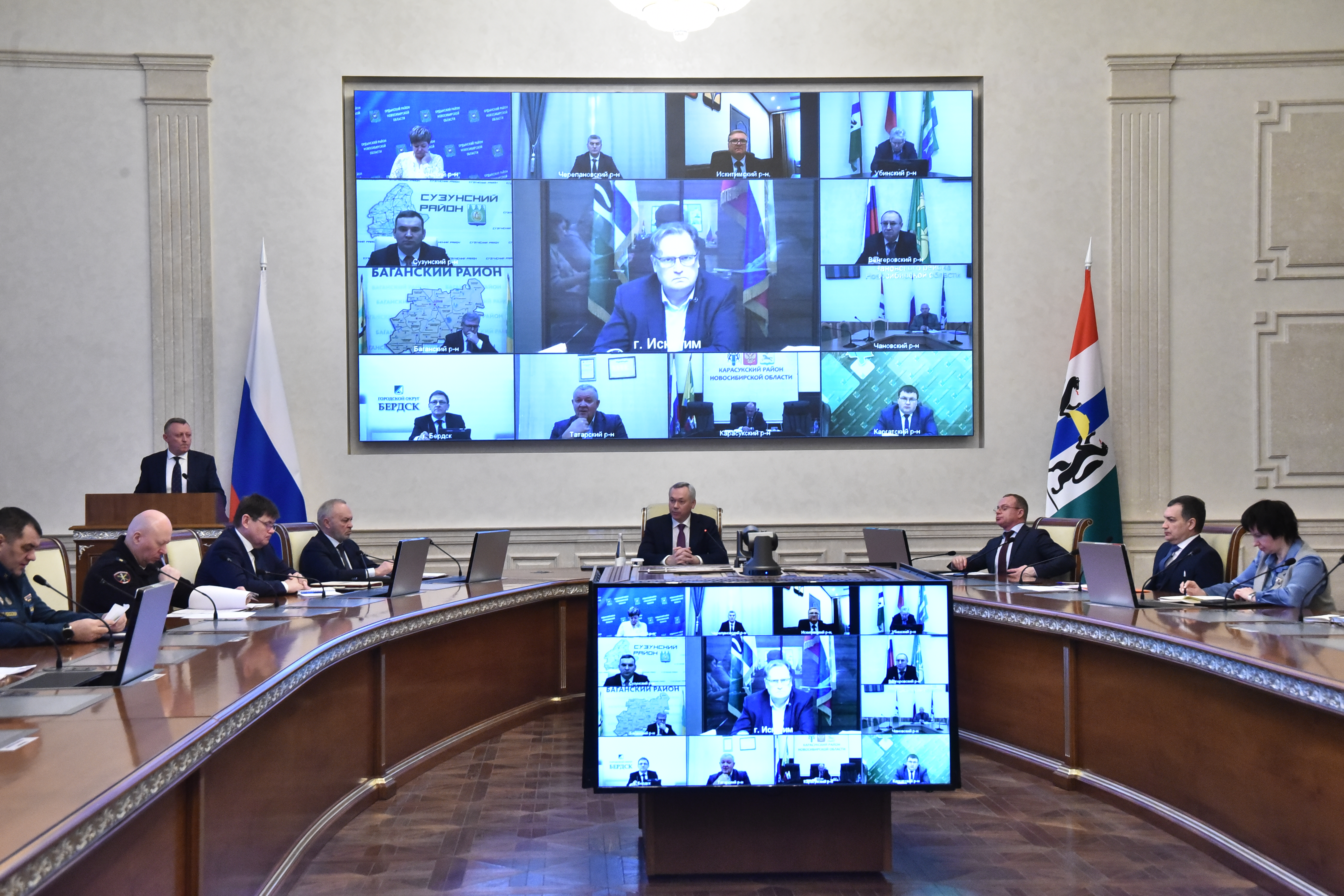 ФОТО к новости: Правительство Новосибирской области ведет эффективную работу по привлечению кадров в региональную систему образования