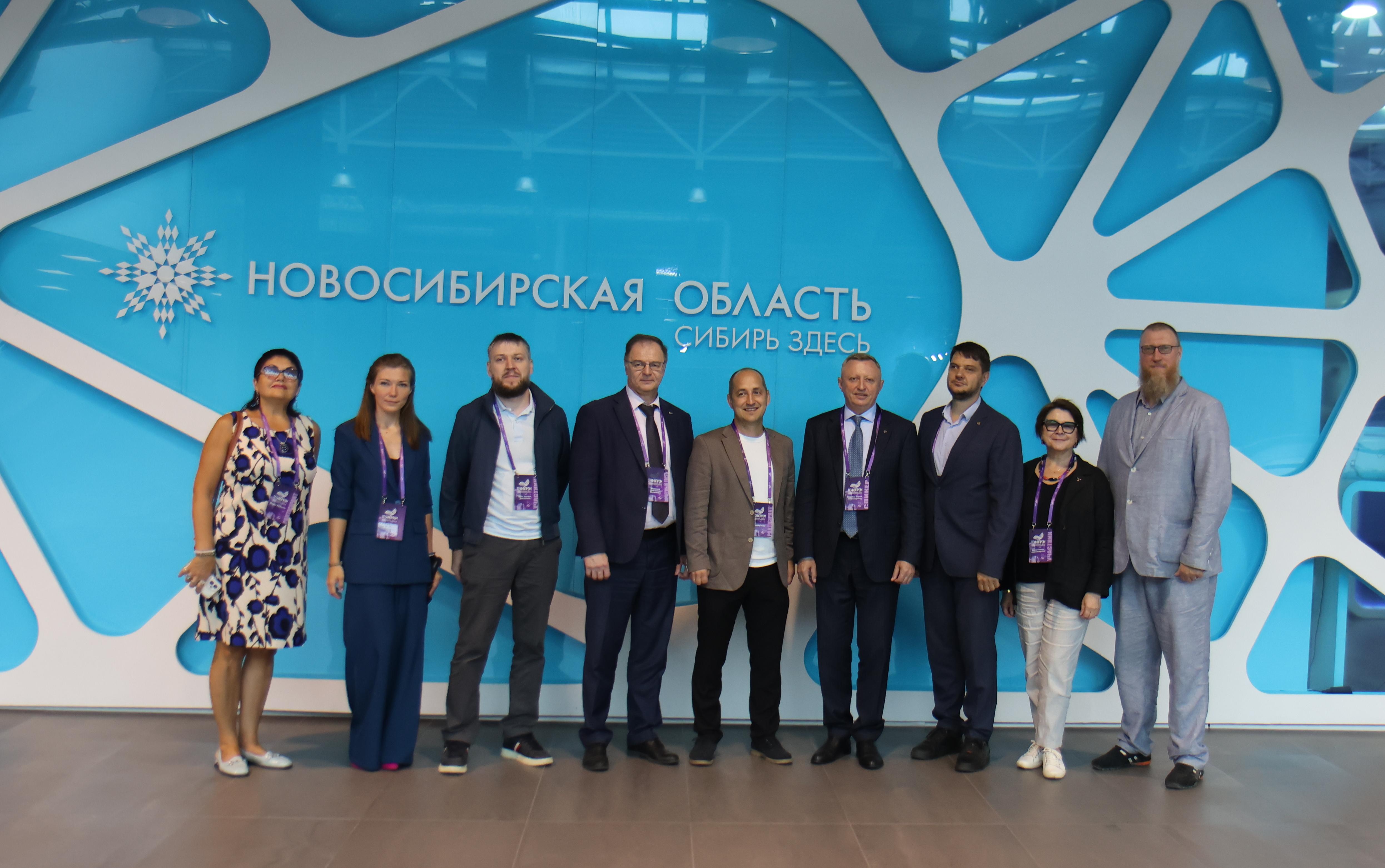 ФОТО к новости: НГПУ на «Технопроме»: наука и образование как две части одного целого