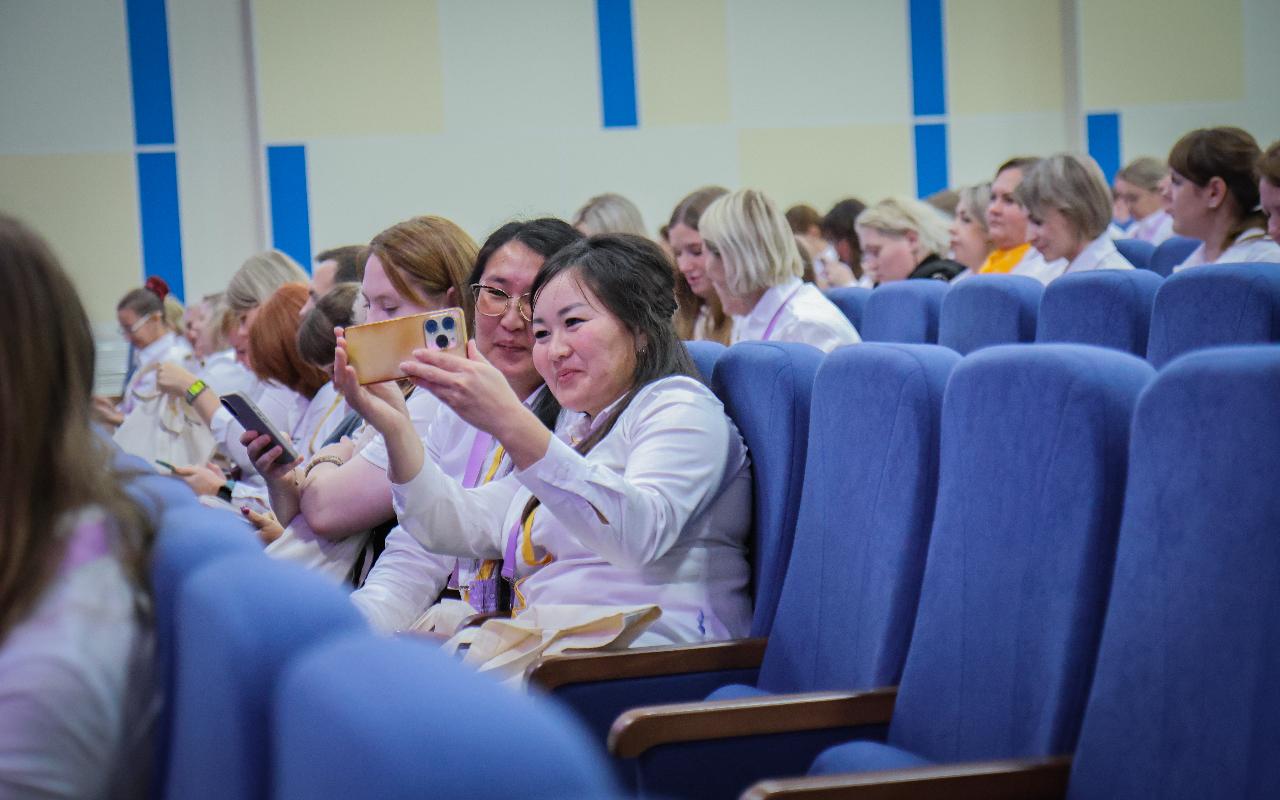 ФОТО к новости: В НГПУ открылся второй поток обучения советников директоров по воспитанию