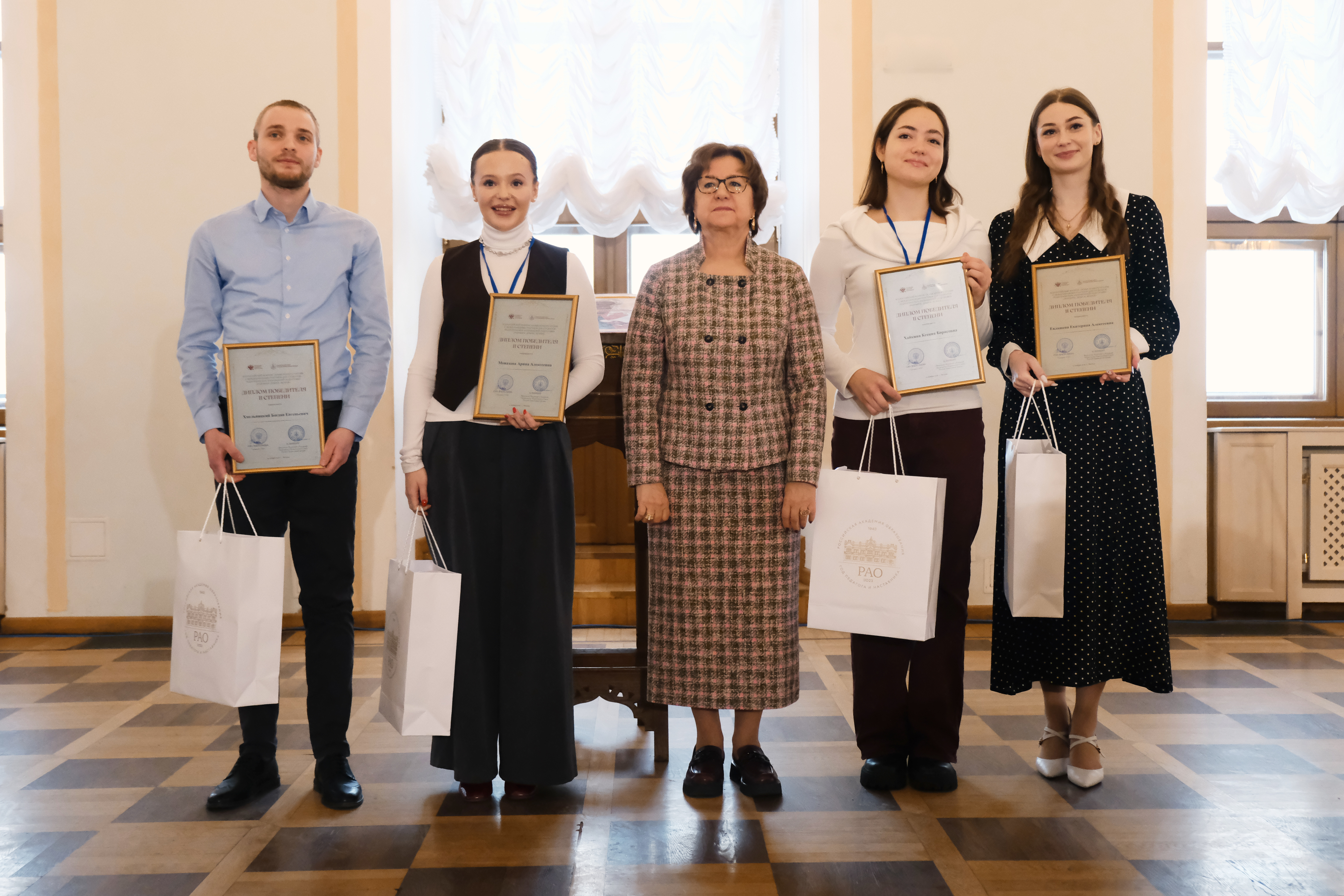 ФОТО к новости: НГПУ — среди победителей Всероссийского конкурса осмысленного чтения «Разумное, доброе, вечное»