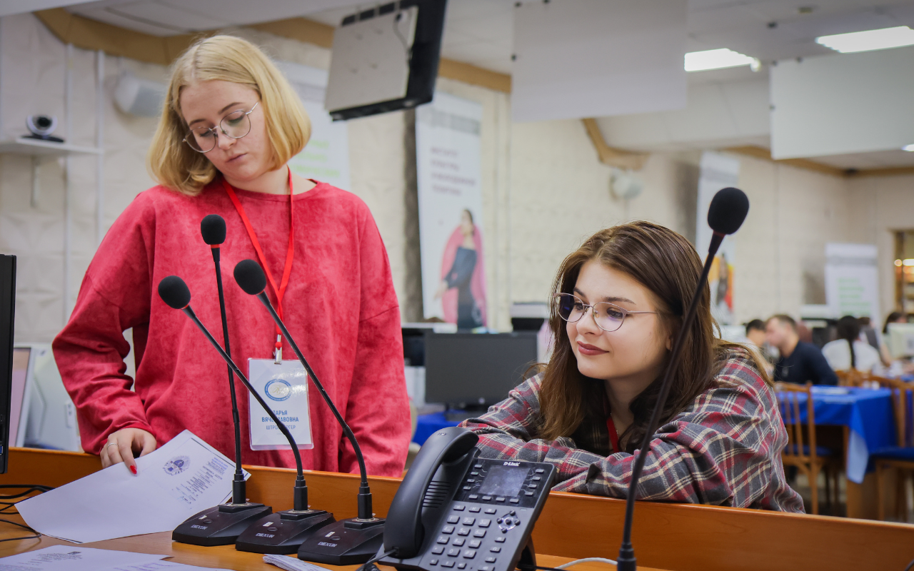 ФОТО к новости: Педагогика в приоритете: в НГПУ продолжается приёмная кампания – 2025