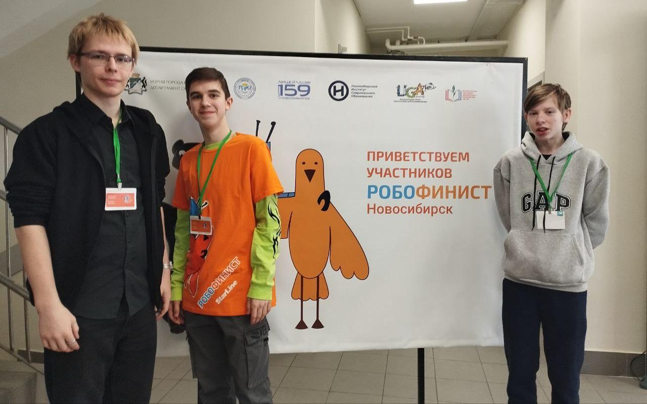 ФОТО к новости: Робототехника и ИТ в образовании: магистратура НГПУ готовит специалистов будущего