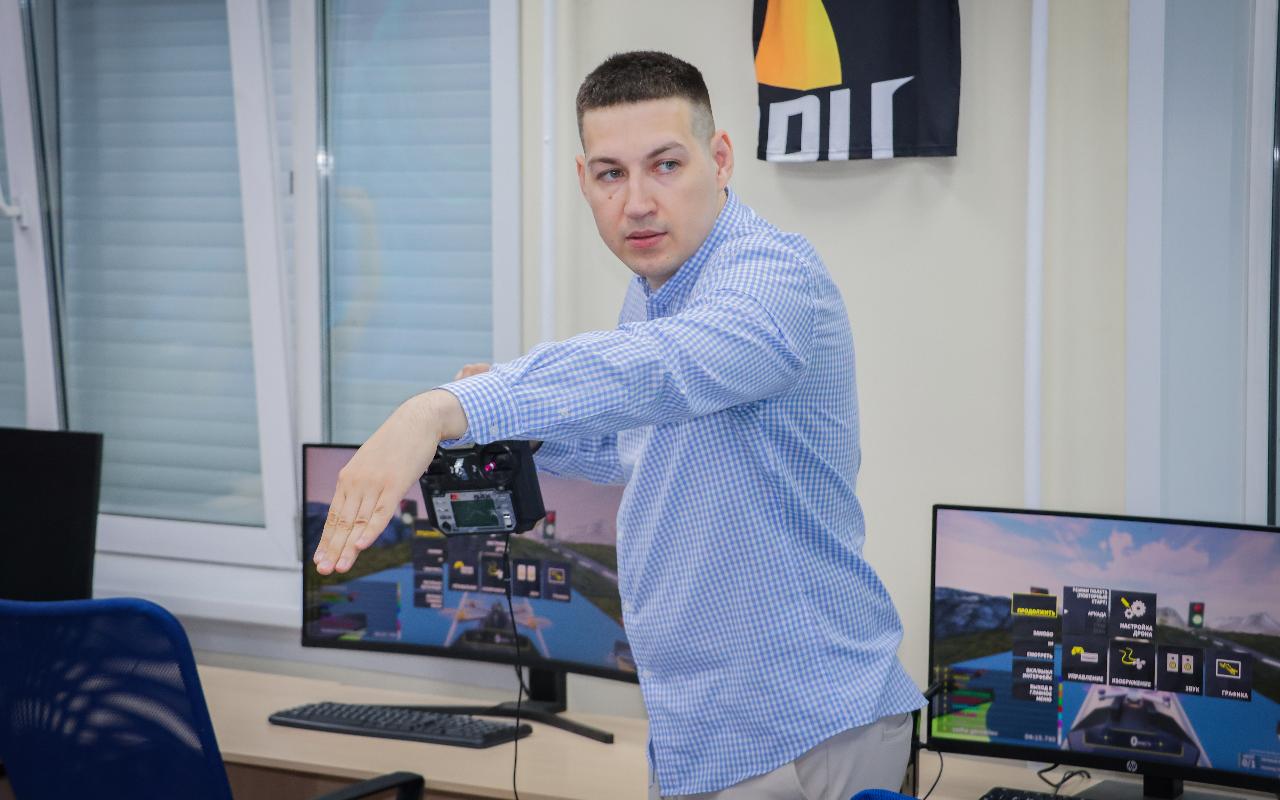 ФОТО к новости: Будущее начинается здесь: школьники из ТОС «Высокогорный» познакомились с технопарком и кванториумом НГПУ
