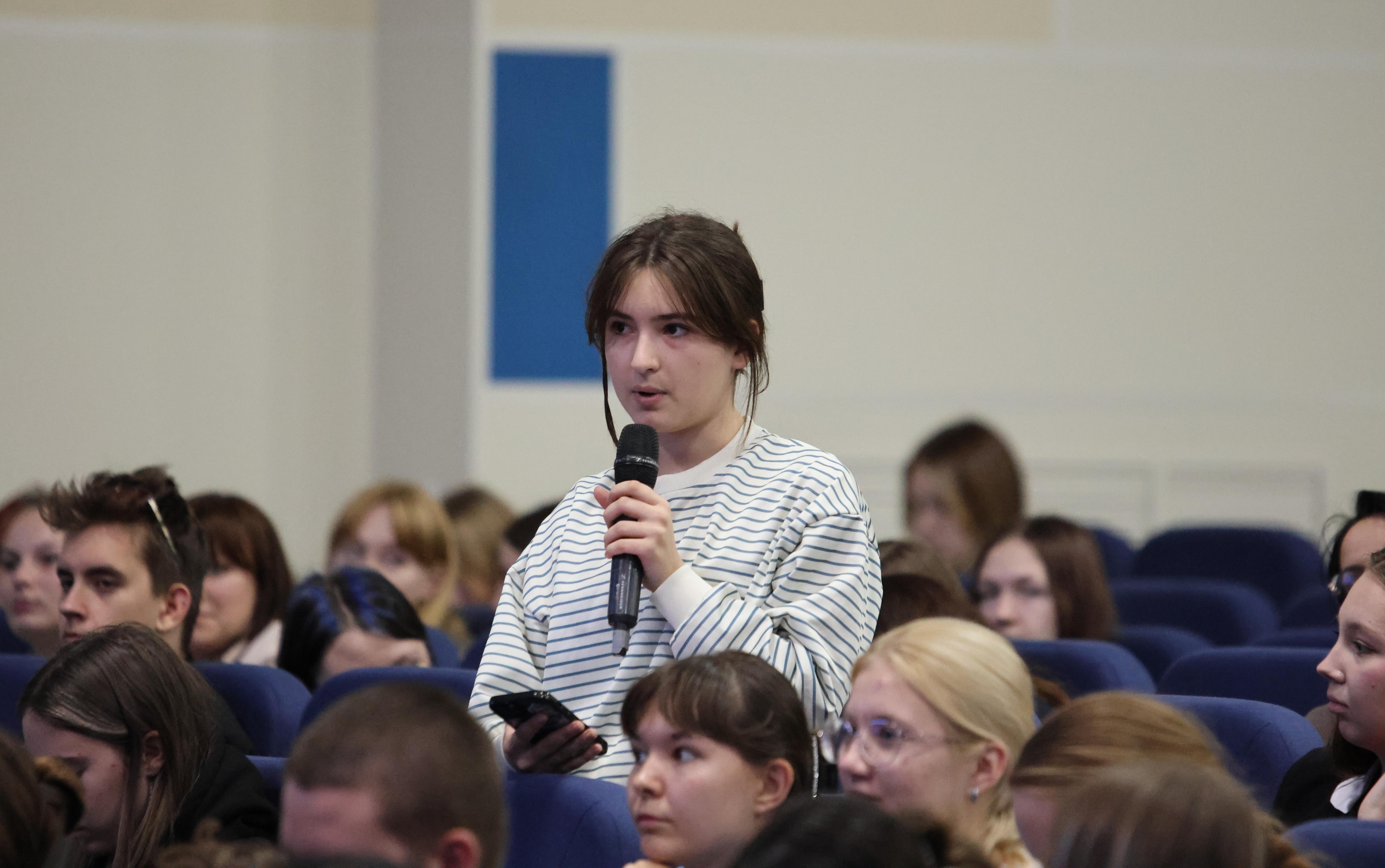 ФОТО к новости: В НГПУ прошла стратегическая встреча по развитию целевого обучения: рост на 30%, новые форматы взаимодействия со школами и работодателями