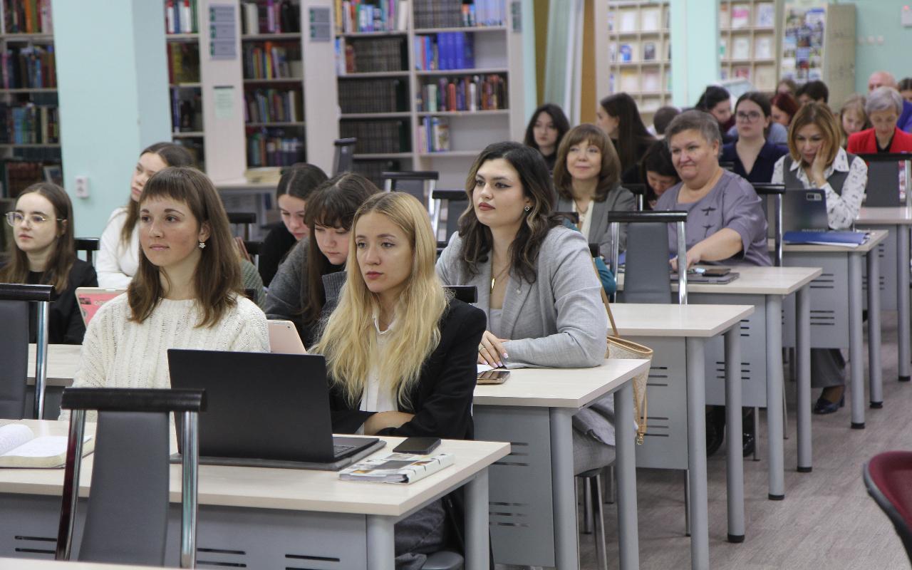 ФОТО к новости: Дневник ПедСибири:  иностранные языки как средство для сближения