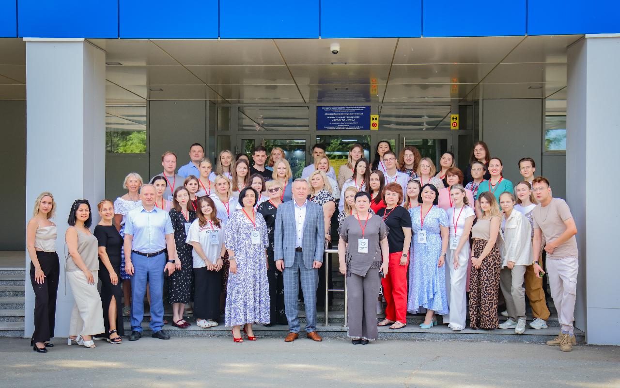 ФОТО к новости: В НГПУ стартовала приёмная кампания 2025 года