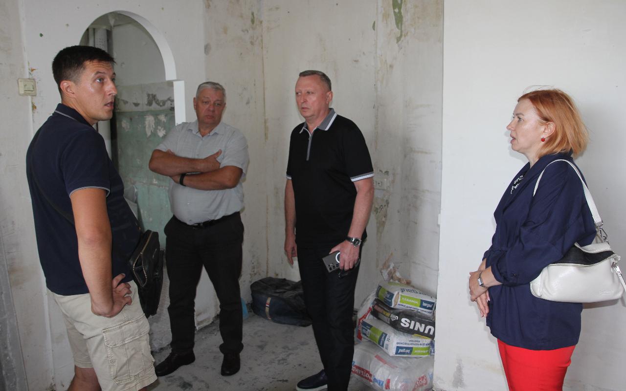 ФОТО к новости: Ректор Сергей Нелюбов: «Студенты НГПУ должны проживать в комфортных условиях»