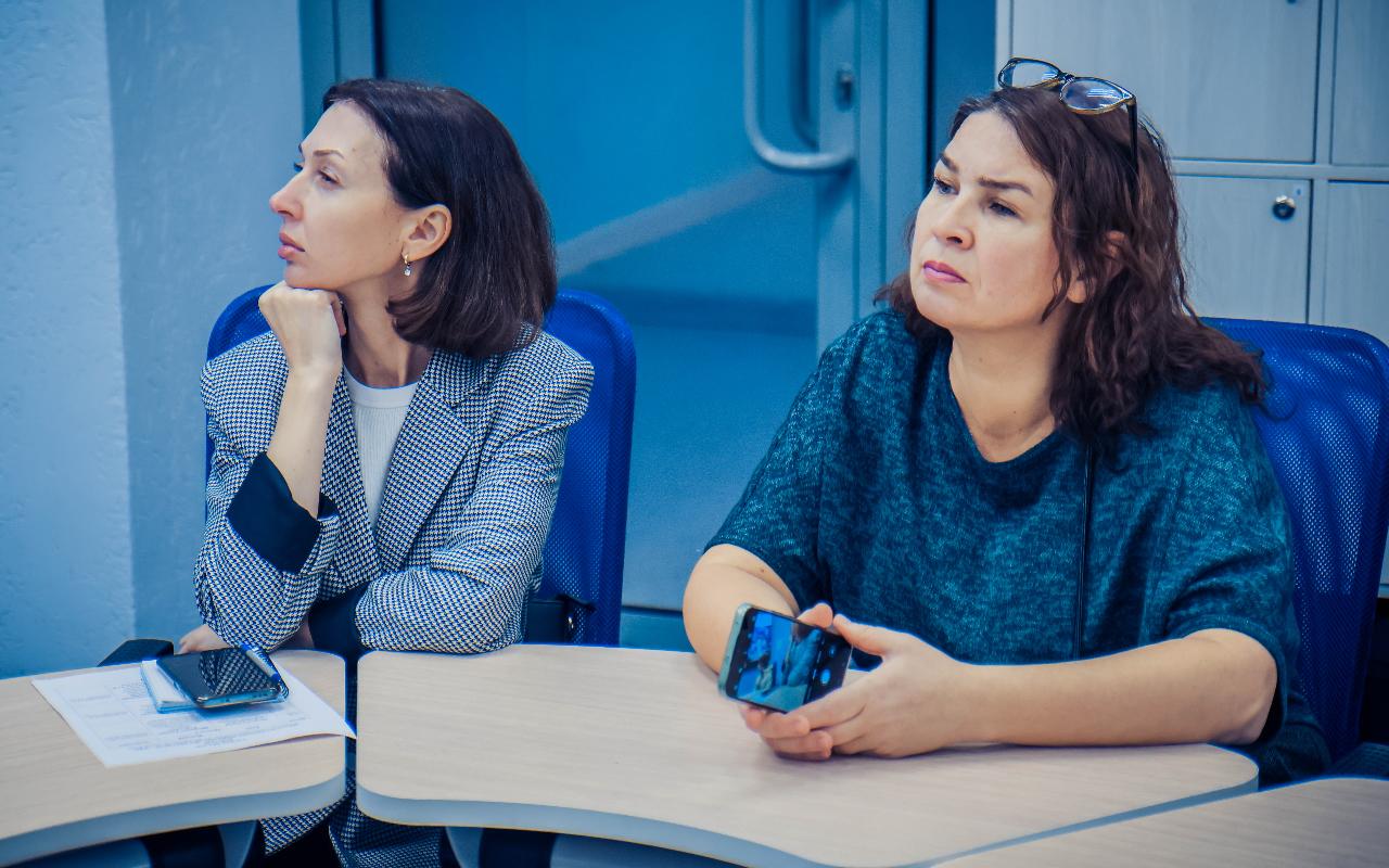 ФОТО к новости: Игра как инструмент образования: в НГПУ обсудили геймификацию 