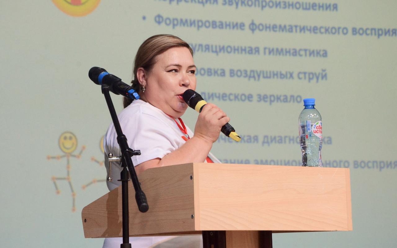 ФОТО к новости: Образование будущего: учителя и воспитатели России обсуждают инновации в Новосибирском педуниверситете